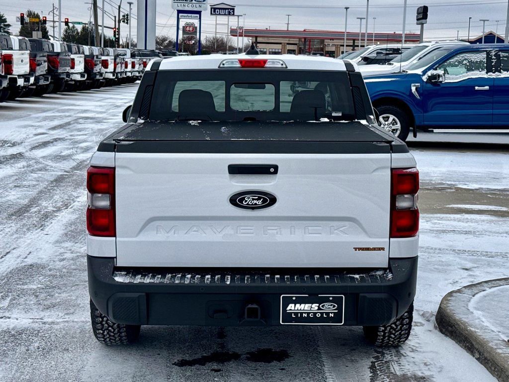 Used 2025 Ford Maverick Tremor image 4