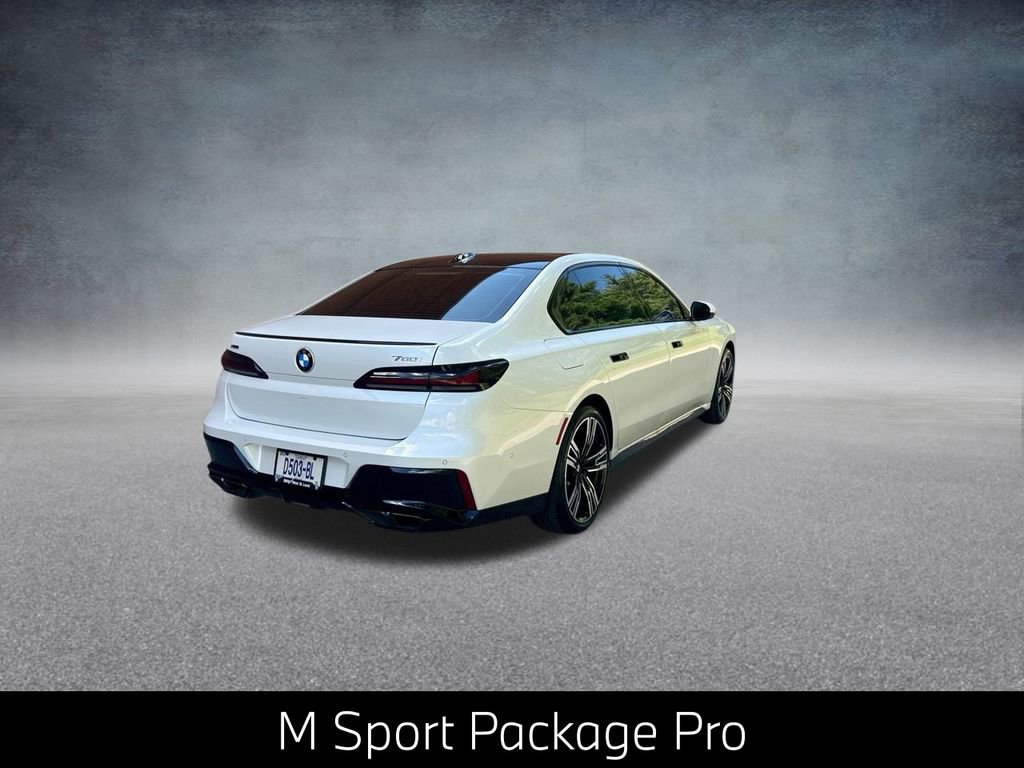 Used 2025 BMW 760i xDrive 760i xDrive w/ Executive Package image 10