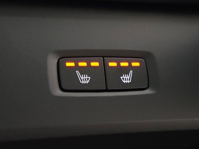 Certified 2025 Volvo XC60 B5 Plus image 16