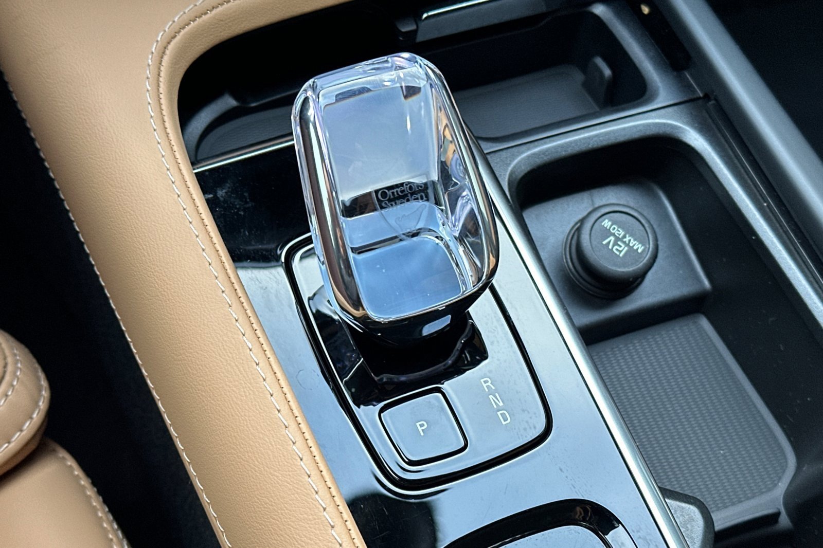 Certified 2025 Volvo XC90 T8 Ultra image 26