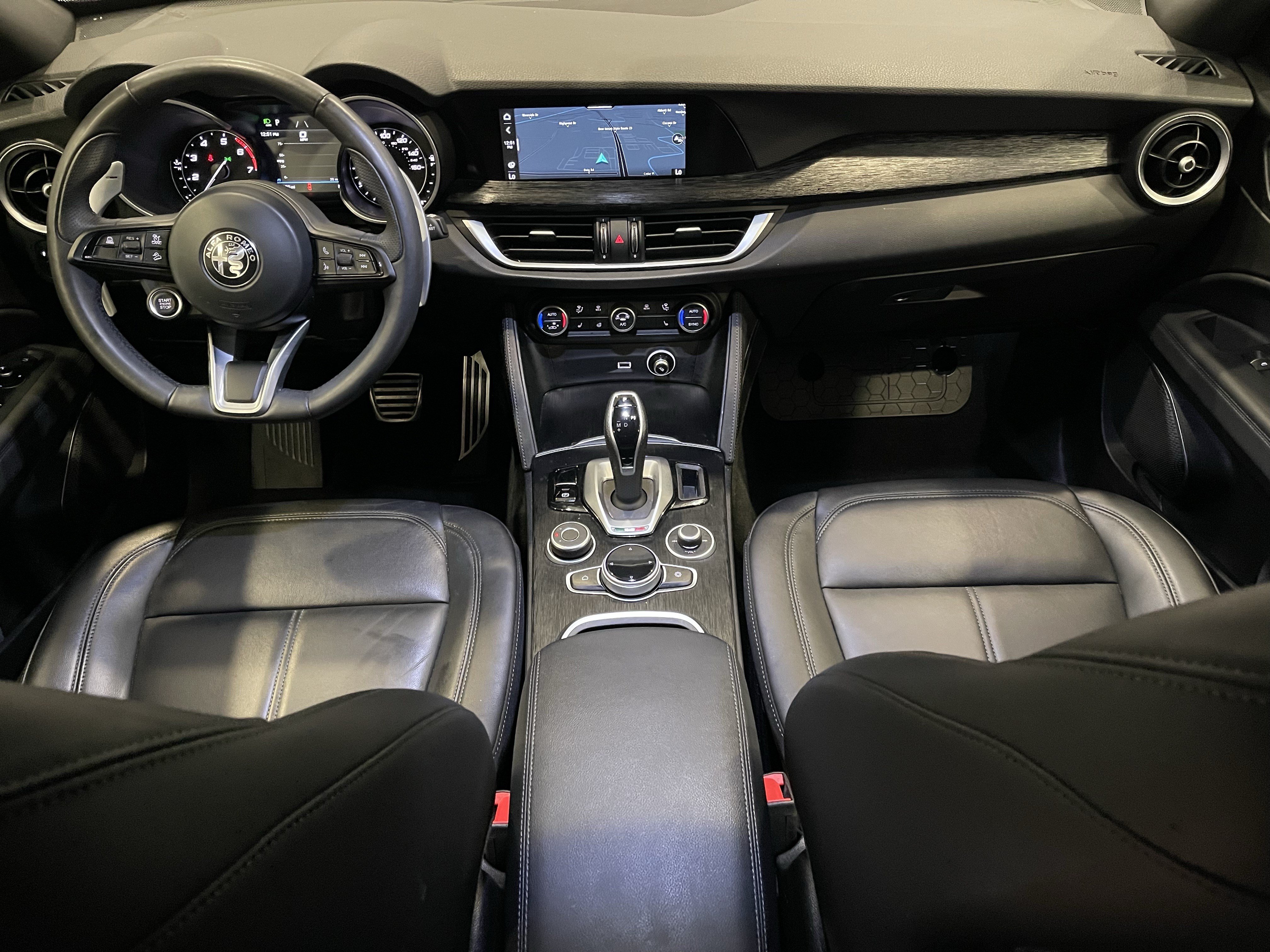 Used 2023 Alfa Romeo Stelvio Sprint AWD/4WD image 16