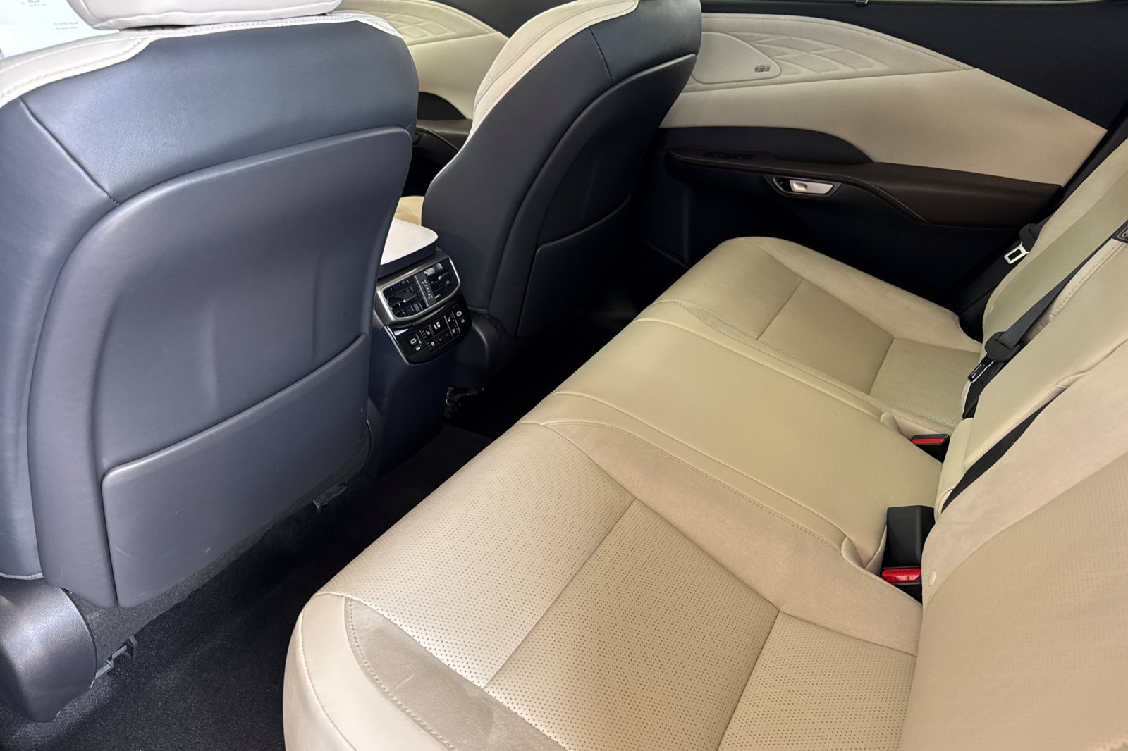 Used 2023 Lexus RX 350 AWD w/ Accessory Package (Z1) image 25