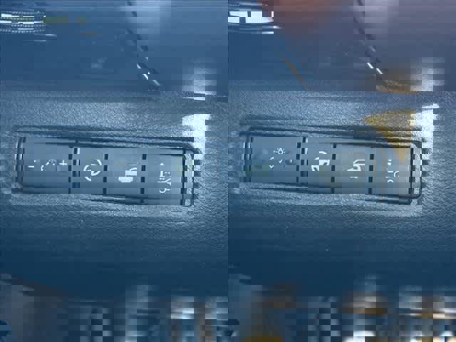 Used 2023 Nissan Pathfinder Platinum AWD/4WD image 18