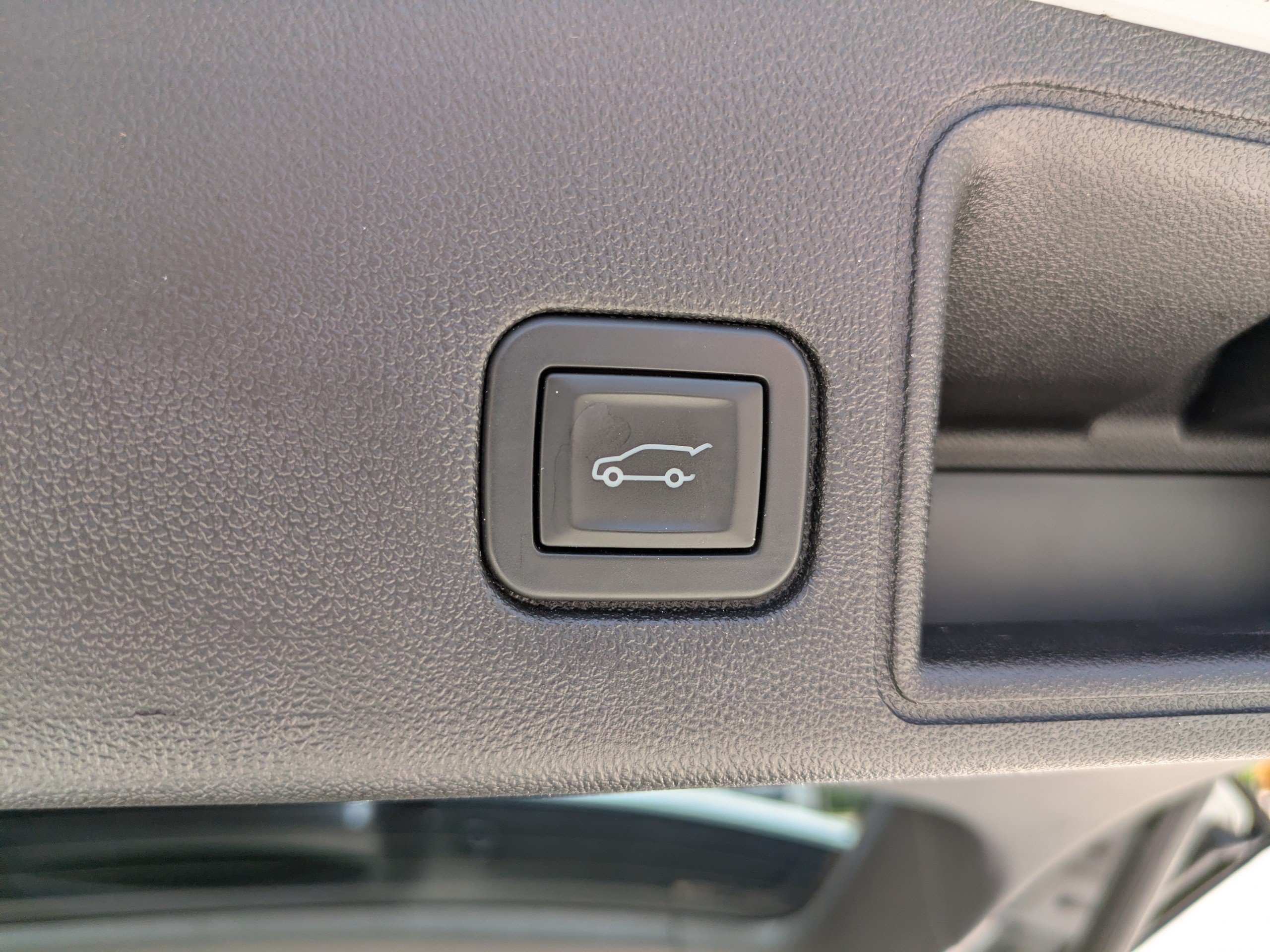 Used 2019 GMC Terrain Denali w/ Advanced Safety Package FWD image 12