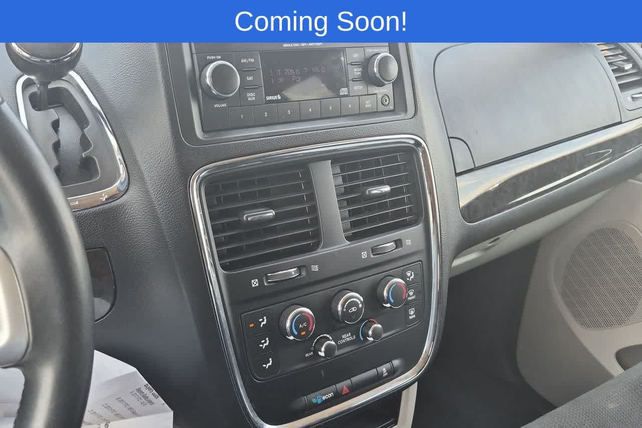 Used 2016 Dodge Grand Caravan SE w/ Quick Order Package 29E SE FWD image 26
