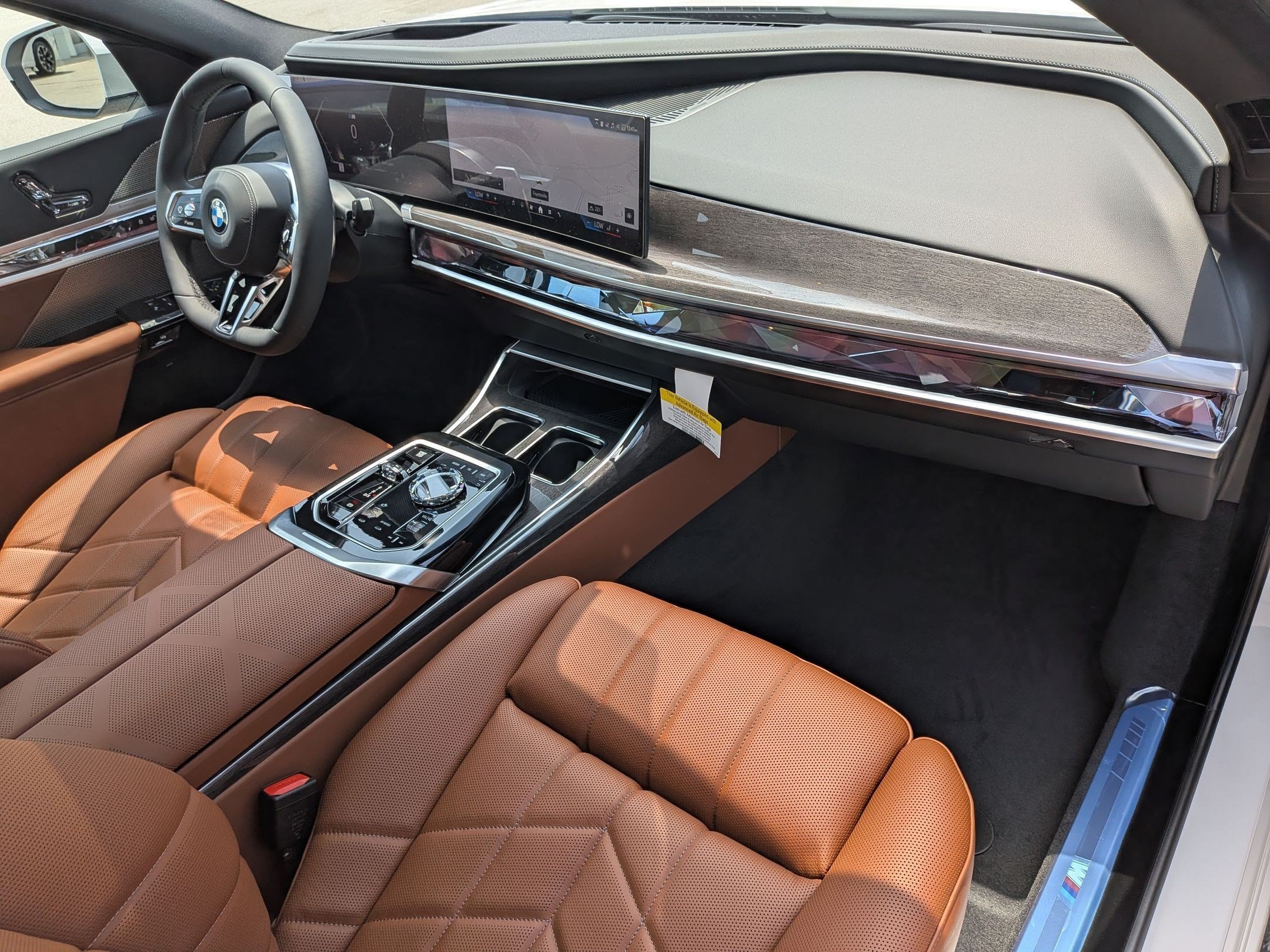 New 2026 BMW 740i xDrive AWD/4WD image 39