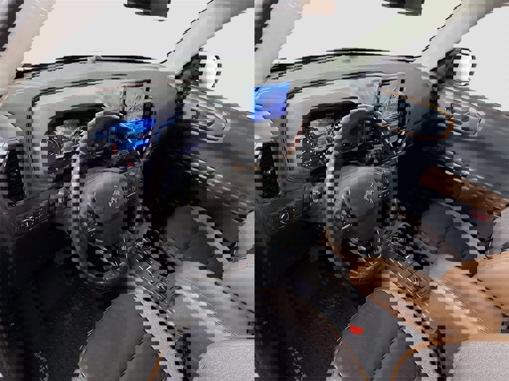 Used 2022 Ford Bronco Sport Outer Banks image 3