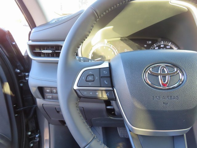 New 2025 Toyota Highlander XLE image 37