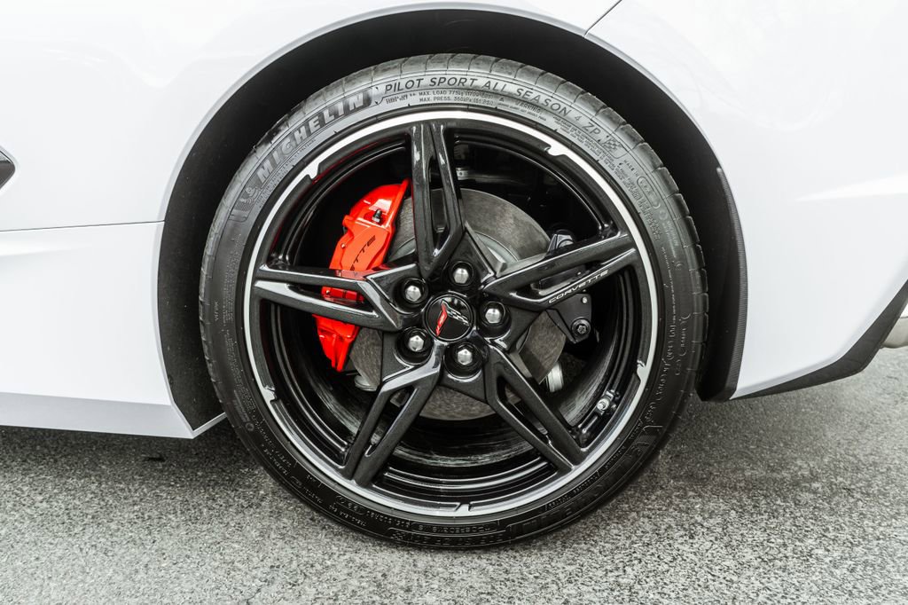 Used 2024 Chevrolet Corvette Stingray Premium Cpe w/ Battery Protection Package image 35