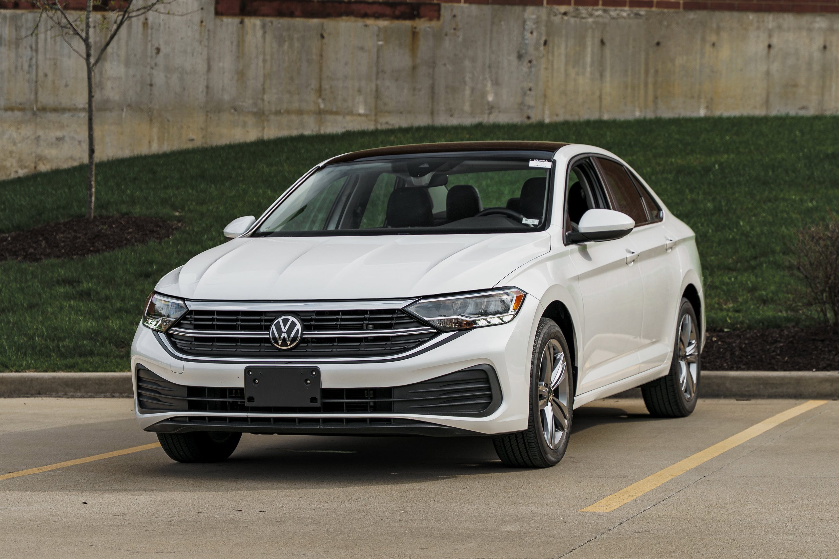 Used 2023 Volkswagen Jetta SE image 7