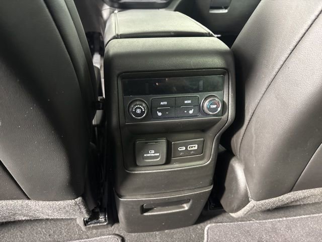 Used 2021 GMC Acadia SLT w/ Elevation Edition image 25