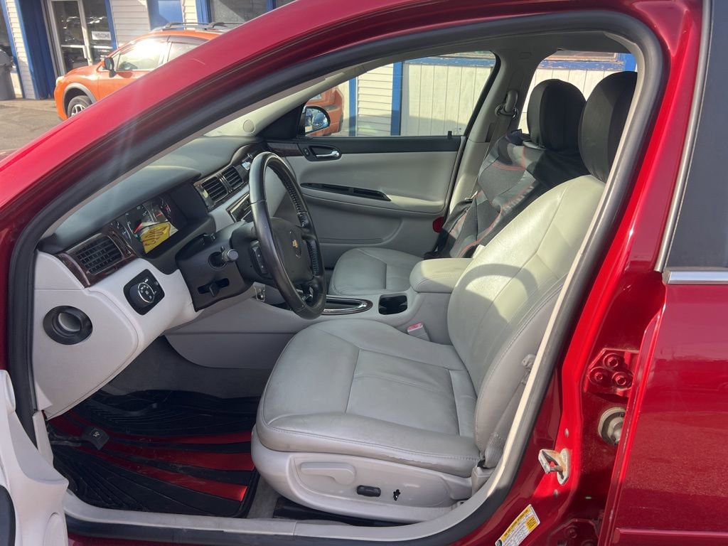 Used 2013 Chevrolet Impala LTZ image 9