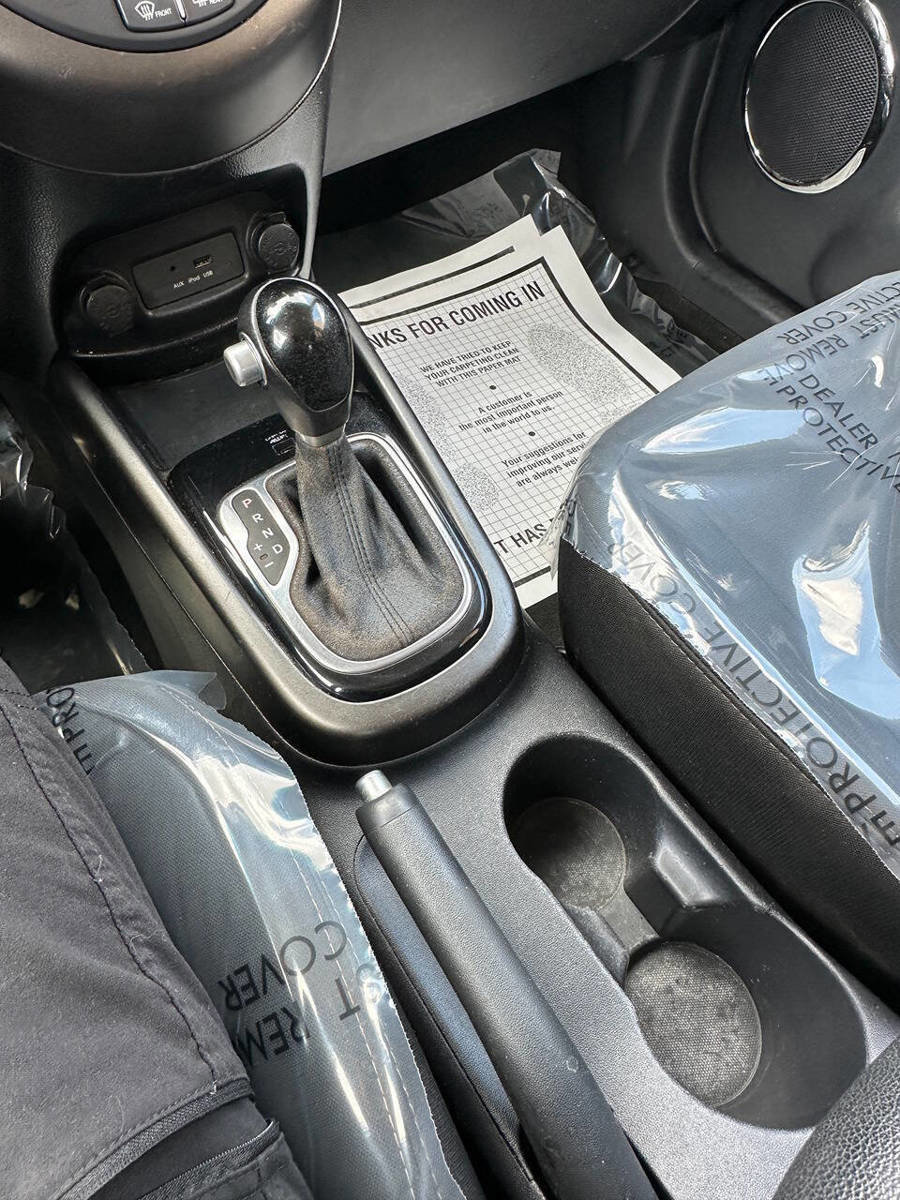 Used 2013 Kia Soul + FWD image 17