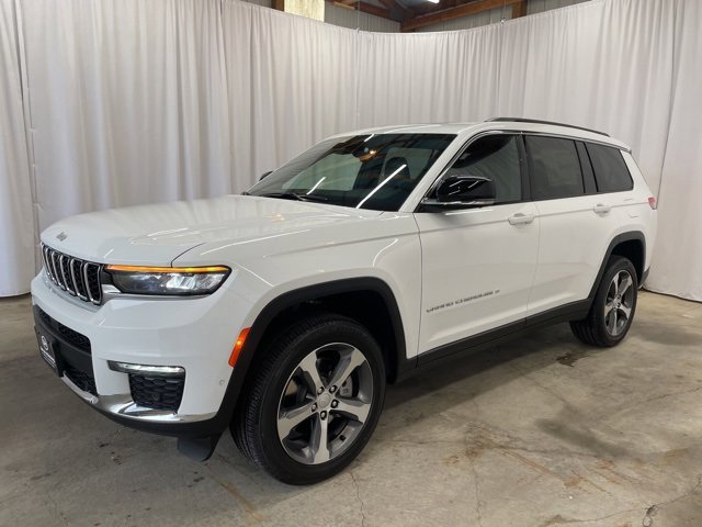 New 2025 Jeep Grand Cherokee L Limited w/ Luxury Tech Group II image 4