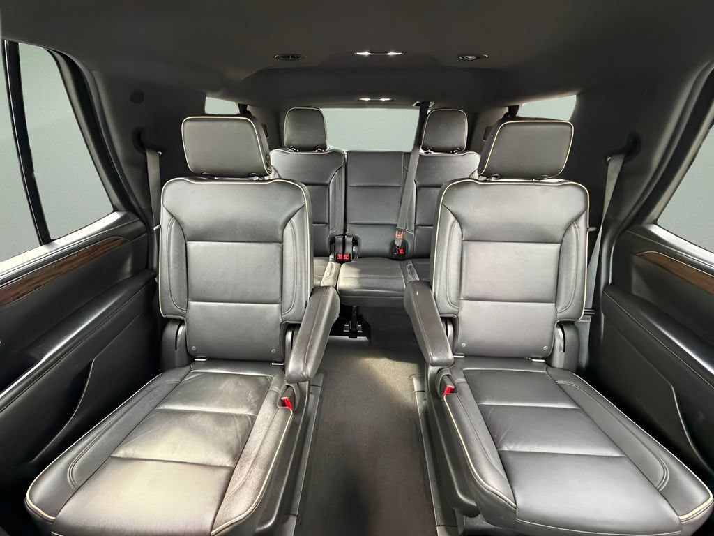 Used 2021 Chevrolet Tahoe Premier RWD image 14