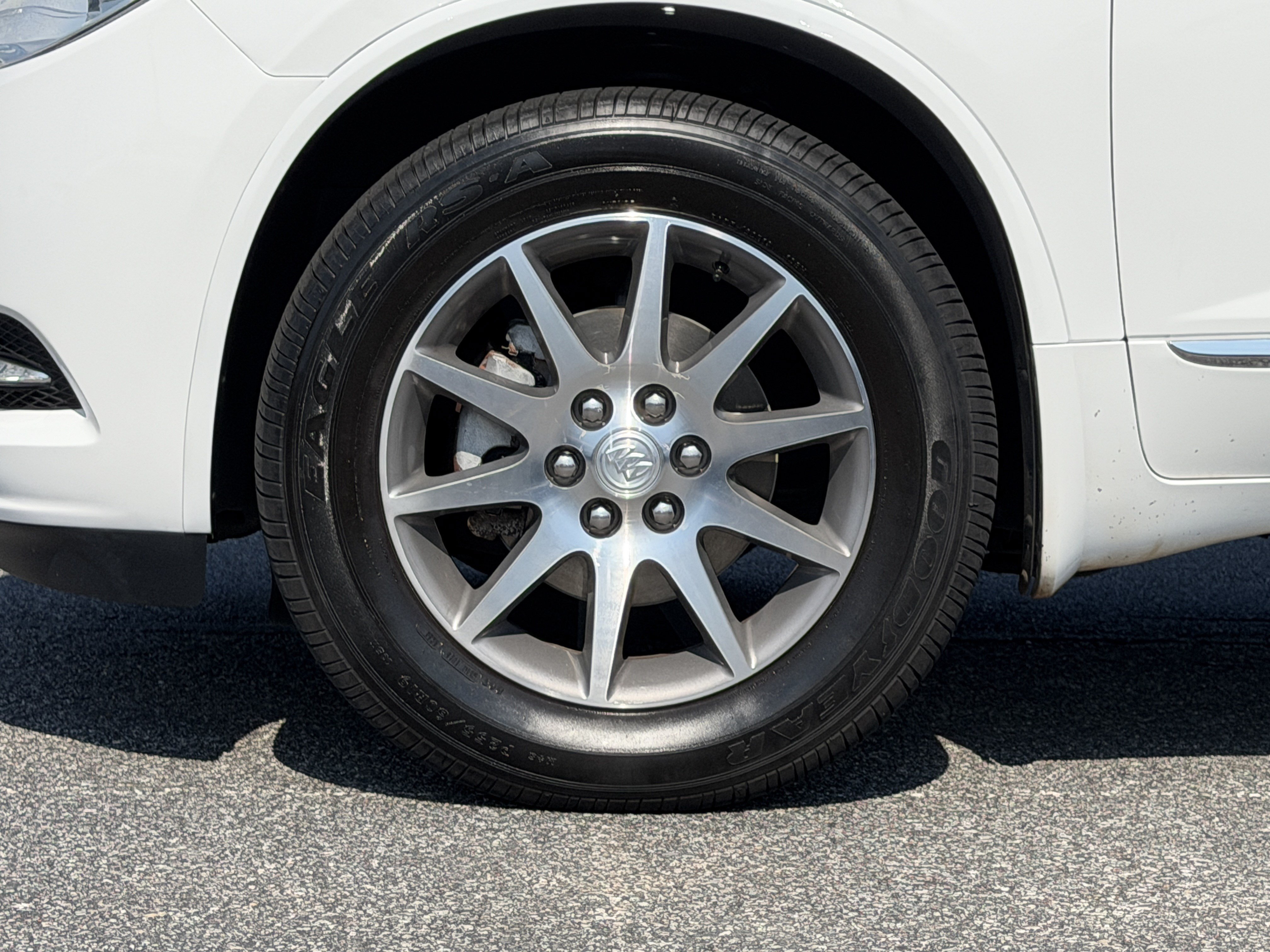 Used 2017 Buick Enclave Convenience FWD image 13