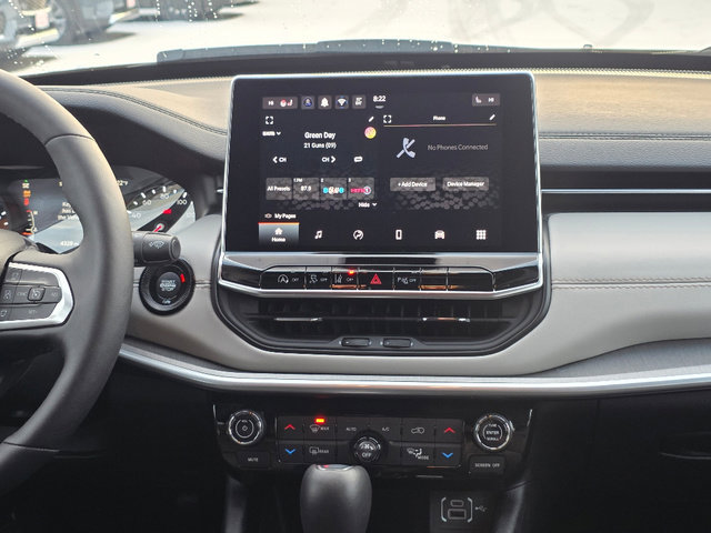 Certified 2024 Jeep Compass Limited image 3