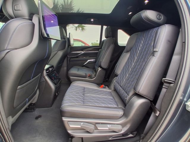 New 2026 Cadillac Escalade IQ Luxury 1 AWD/4WD image 26