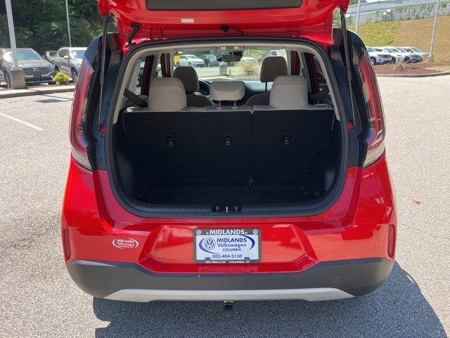 Used 2023 Kia Soul LX w/ LX Technology Package image 32