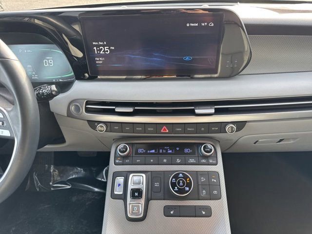 Used 2023 Hyundai Palisade SEL AWD/4WD image 17