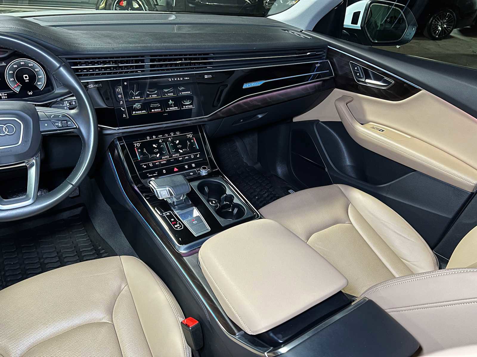 Used 2022 Audi Q8 Prestige image 43