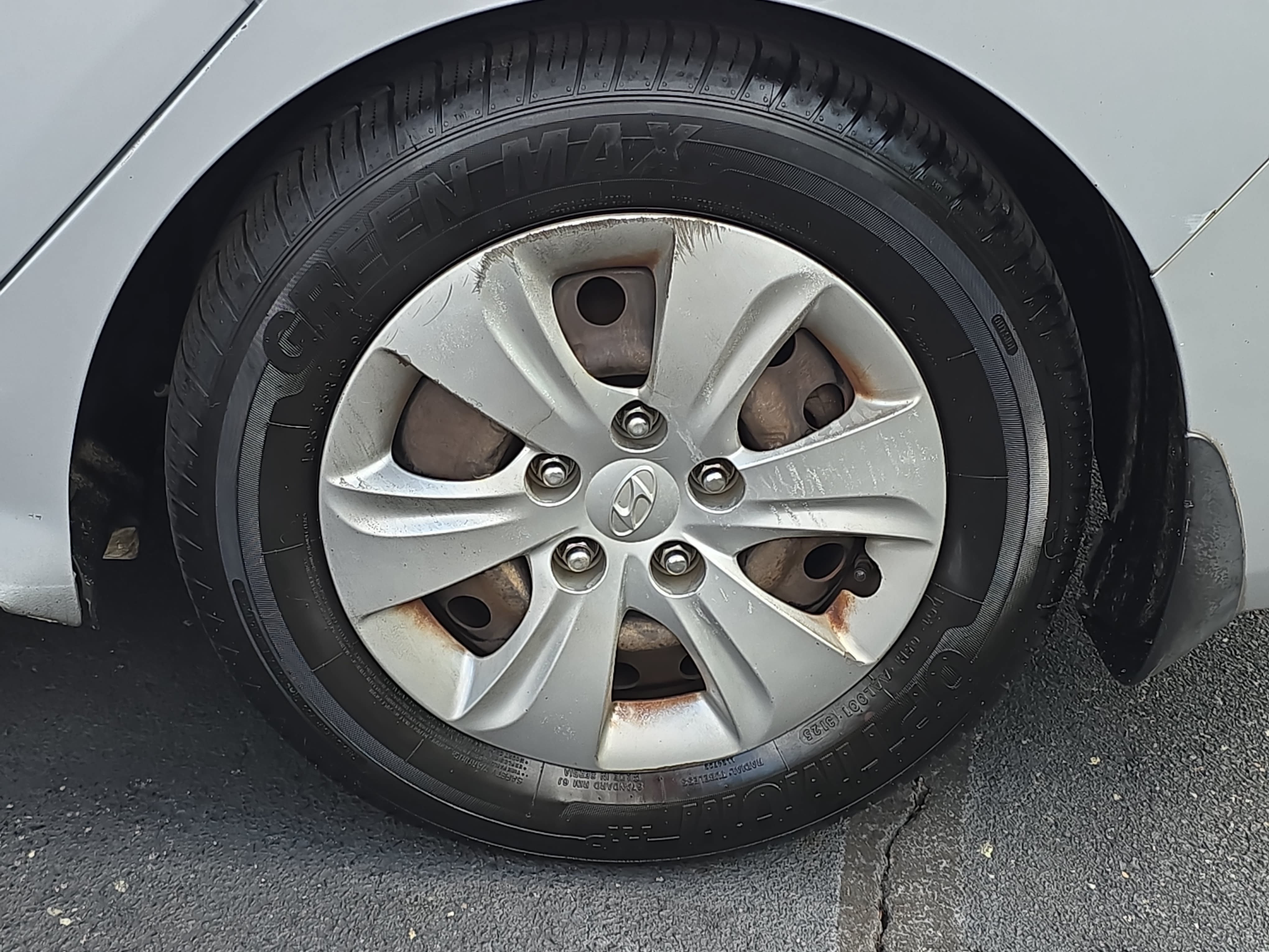 Used 2016 Hyundai Elantra SE FWD image 29