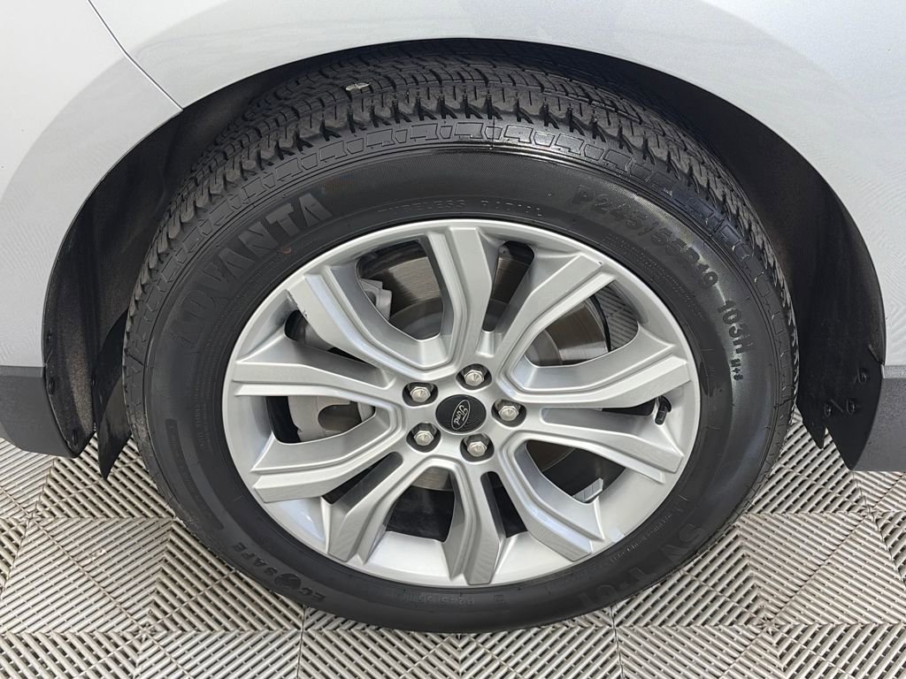 Certified 2024 Ford Edge Titanium image 8