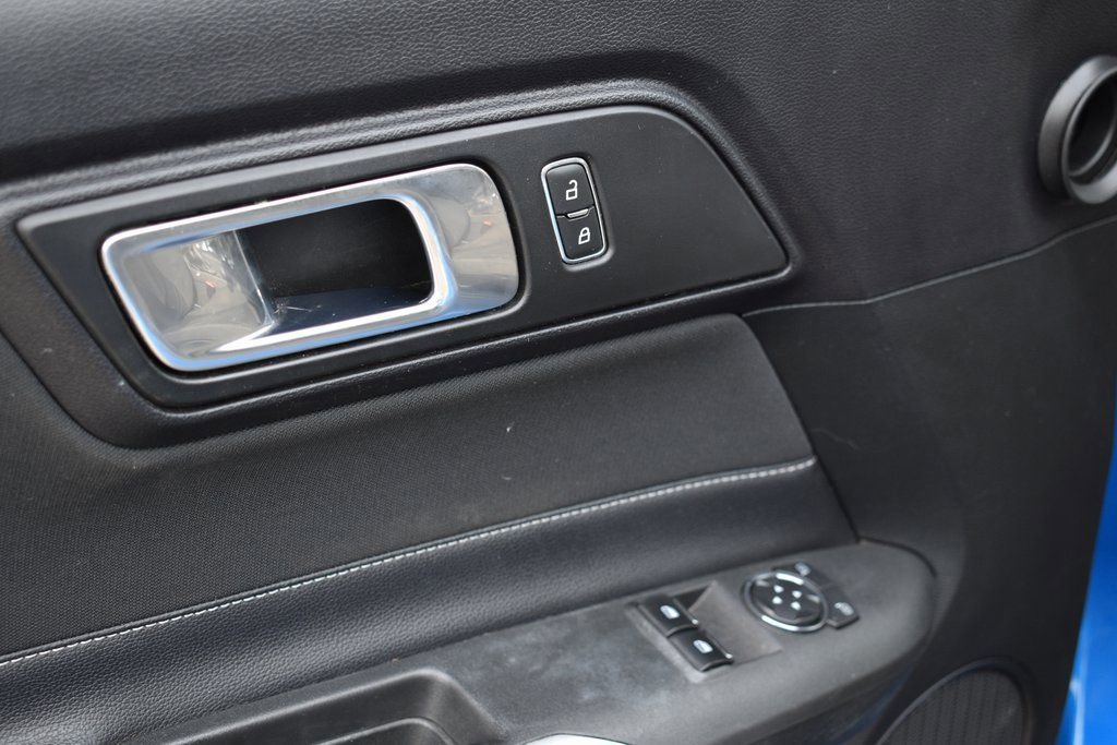 Used 2019 Ford Mustang Coupe image 24