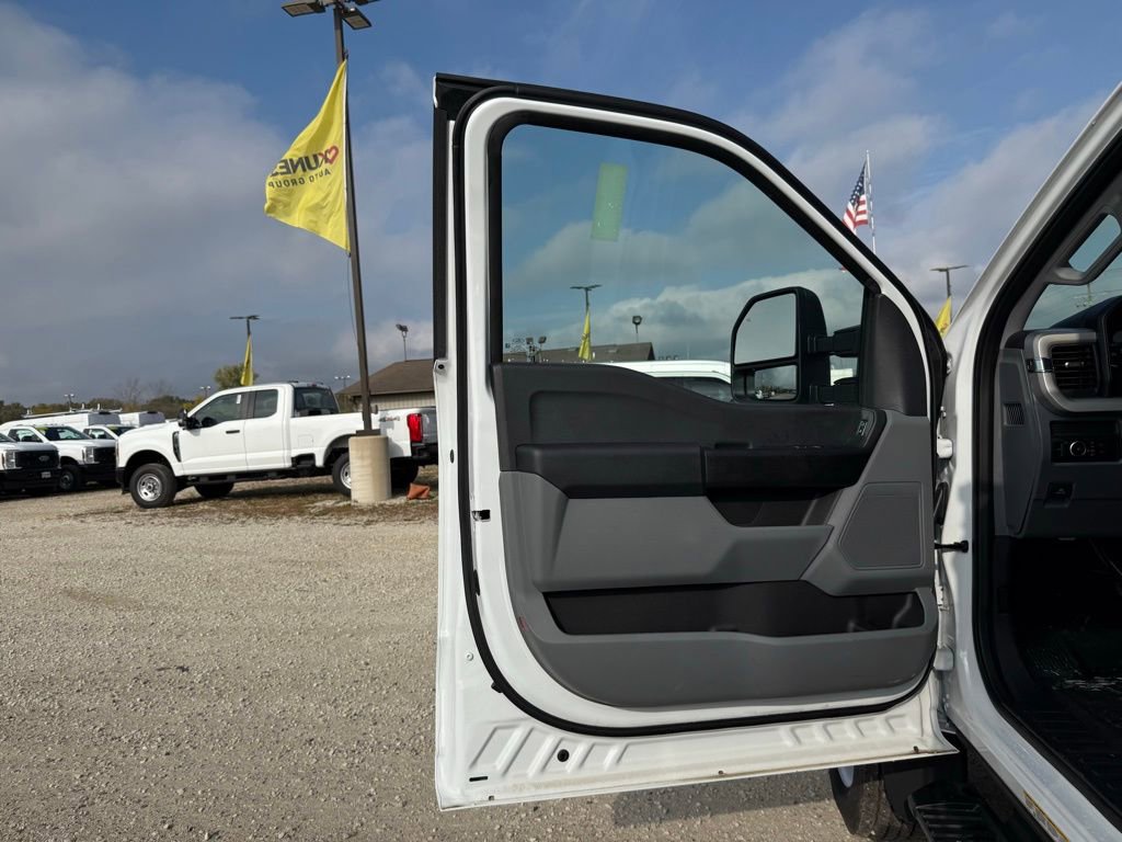 New 2024 Ford F450 XL image 22