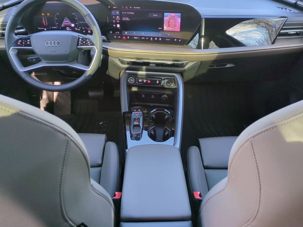 Certified 2025 Audi Q5 Premium Plus image 18