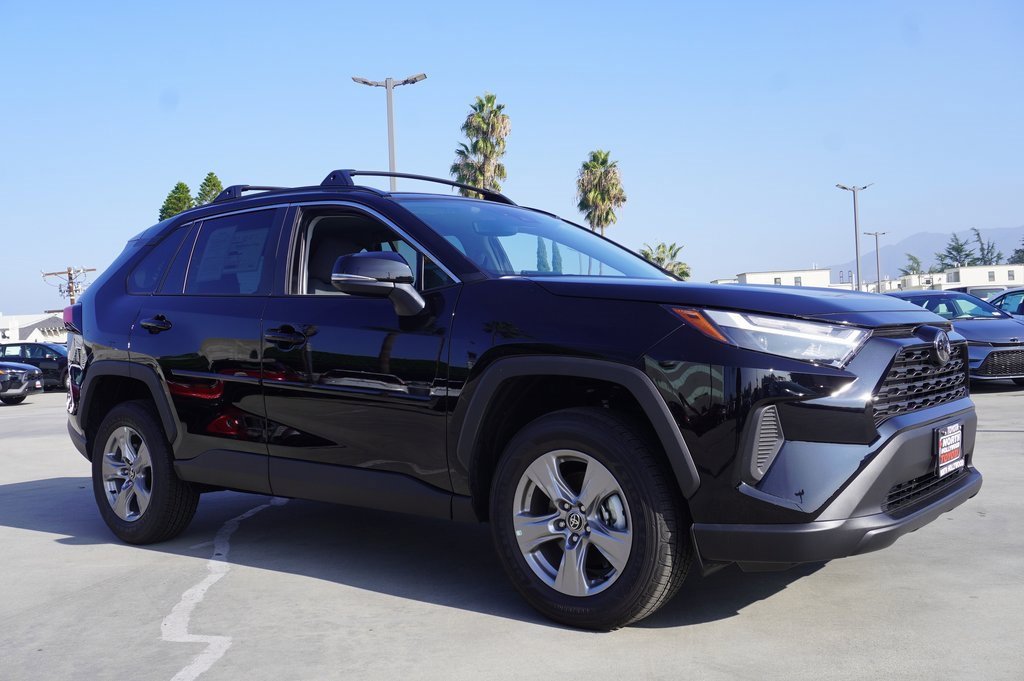 New 2025 Toyota RAV4 XLE image 3