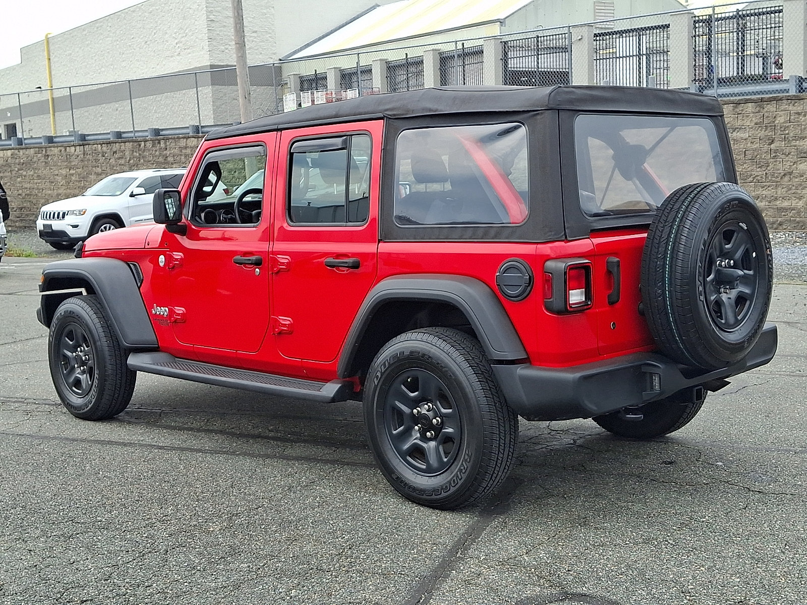 Used 2020 Jeep Wrangler Unlimited Sport AWD/4WD image 4