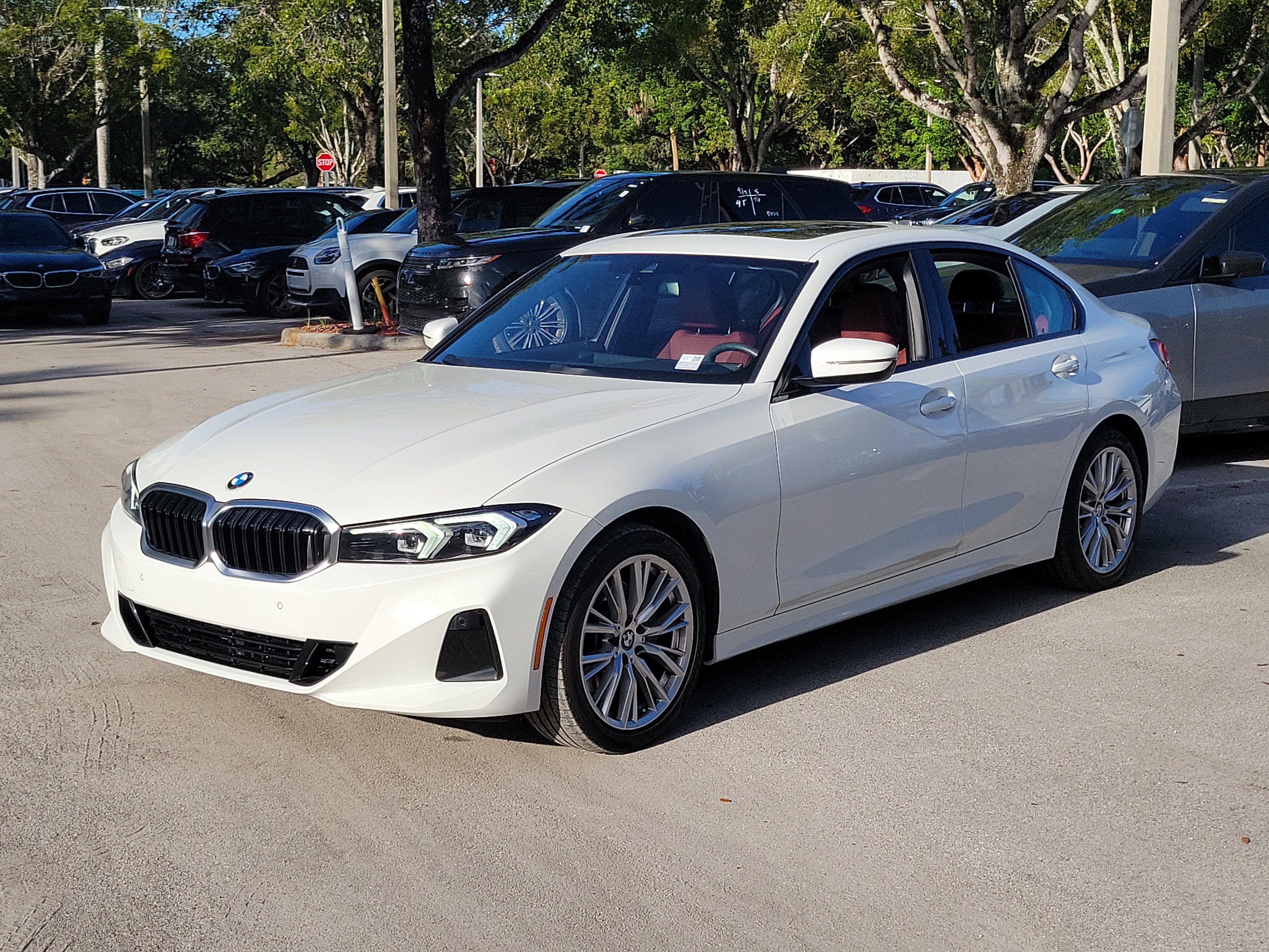 Used 2023 BMW 330i Sedan w/ Driving Assistance Package RWD image 6