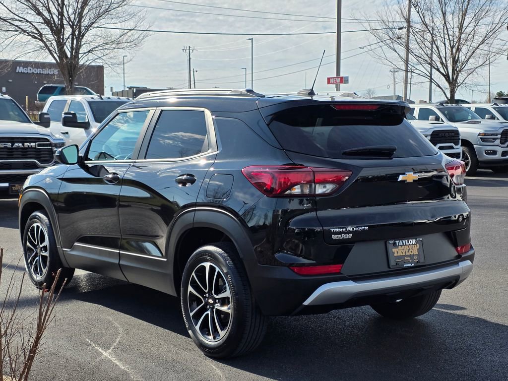Used 2025 Chevrolet TrailBlazer LT image 7