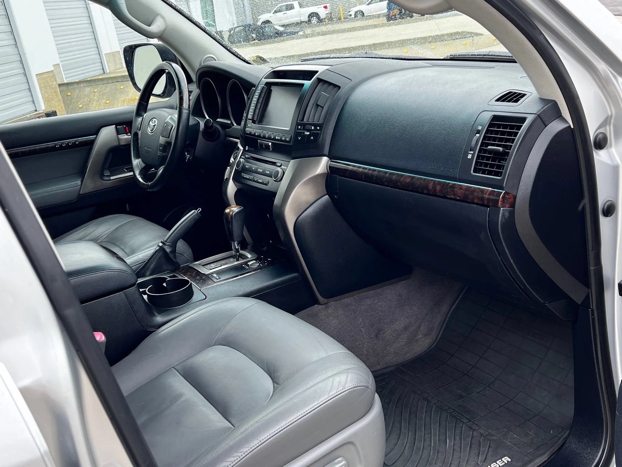 Used 2008 Toyota Land Cruiser AWD/4WD image 27