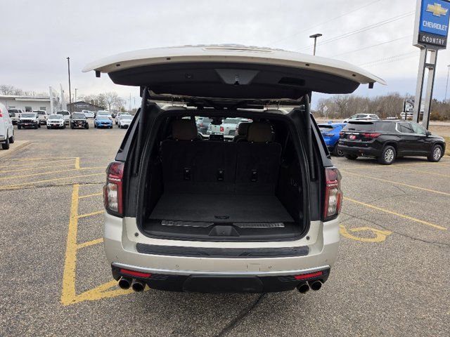 Used 2023 Chevrolet Suburban High Country AWD/4WD image 17
