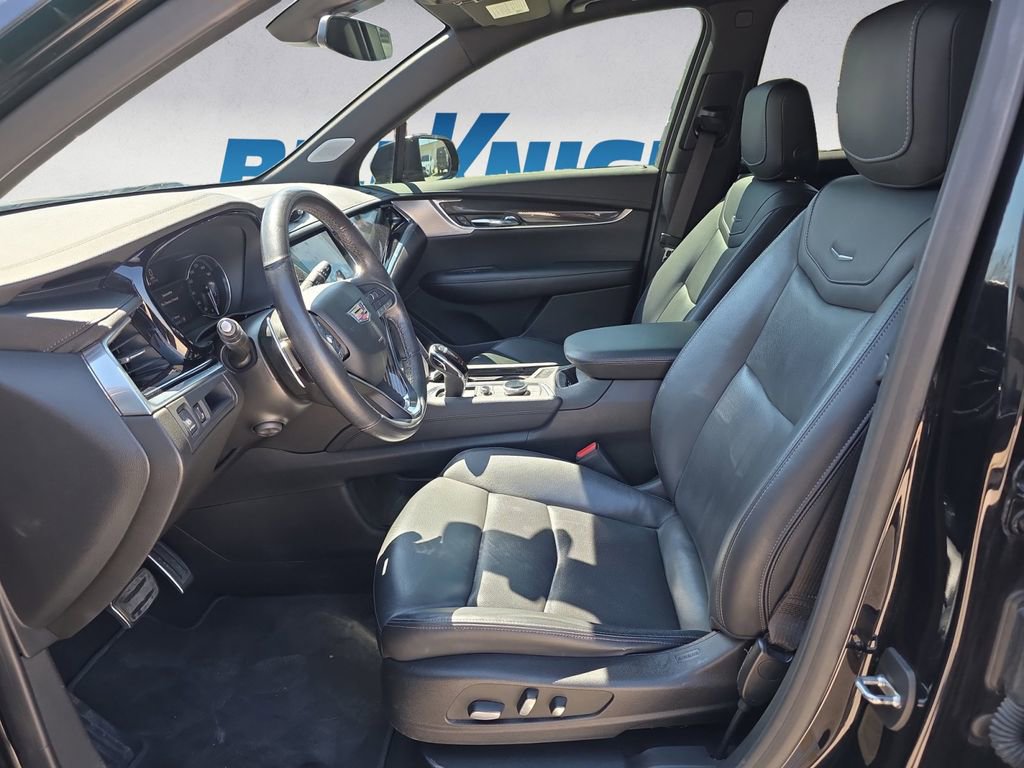 Used 2022 Cadillac XT6 Sport w/ LPO, ONYX Package AWD/4WD image 9