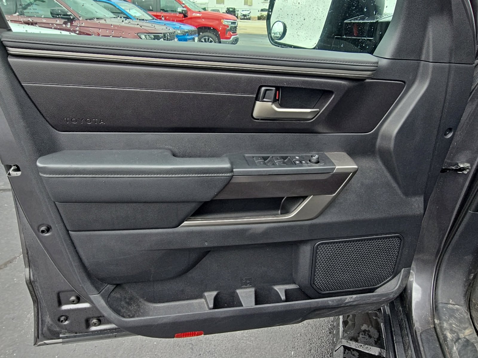 Used 2023 Toyota Tundra SR5 w/ SR5 Convenience Package AWD/4WD image 7
