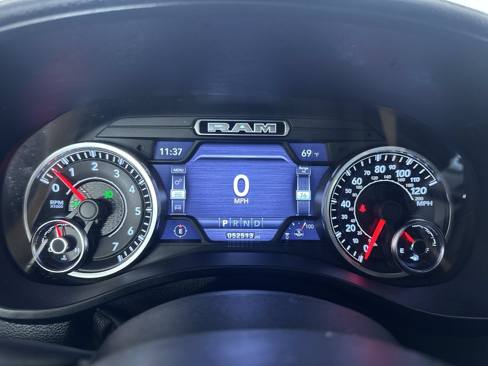 Used 2019 RAM 1500 Laramie AWD/4WD image 17