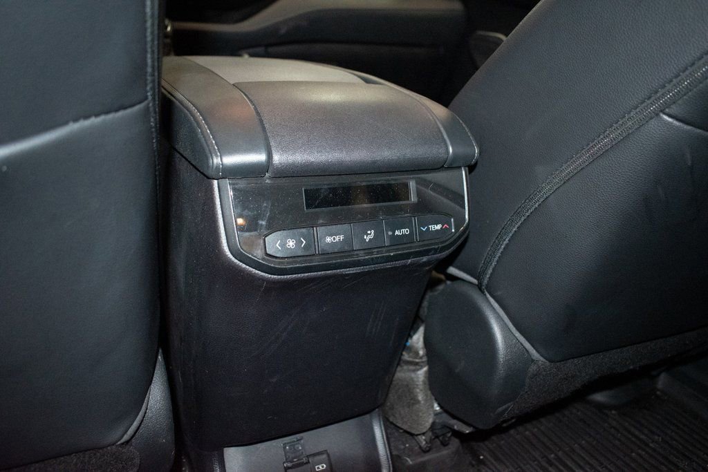 Used 2023 Toyota Highlander XSE image 24