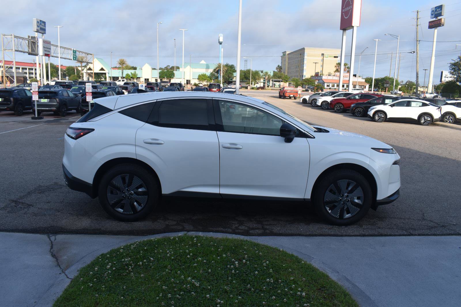 Used 2026 Nissan Murano SL AWD/4WD image 16