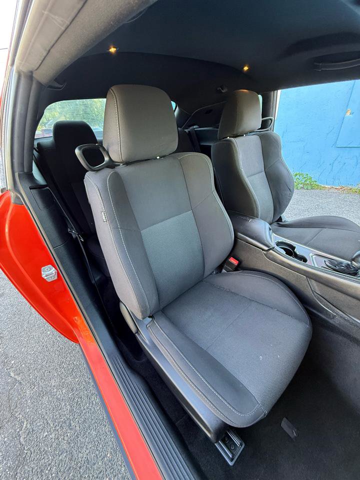 Used 2016 Dodge Challenger R/T Scat Pack RWD image 27