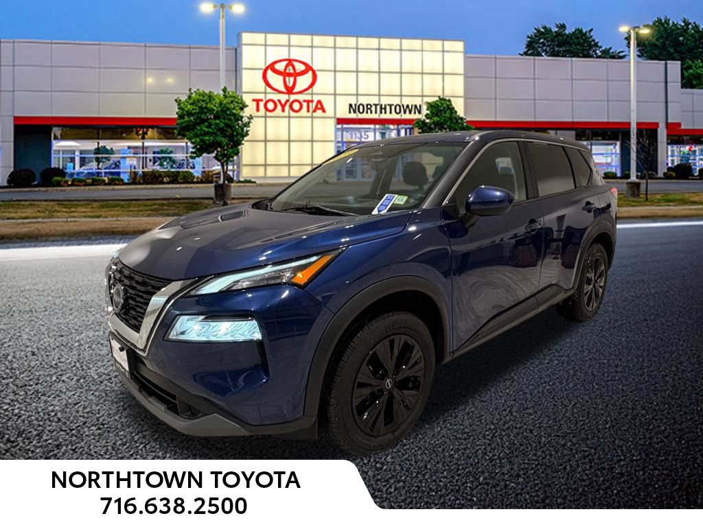 Used 2023 Nissan Rogue SV image 1