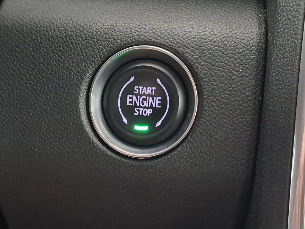 Used 2025 GMC Acadia Elevation FWD image 28