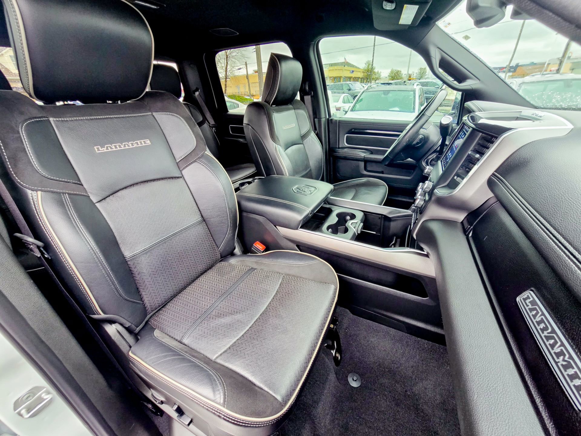 Used 2021 RAM 3500 Laramie image 22