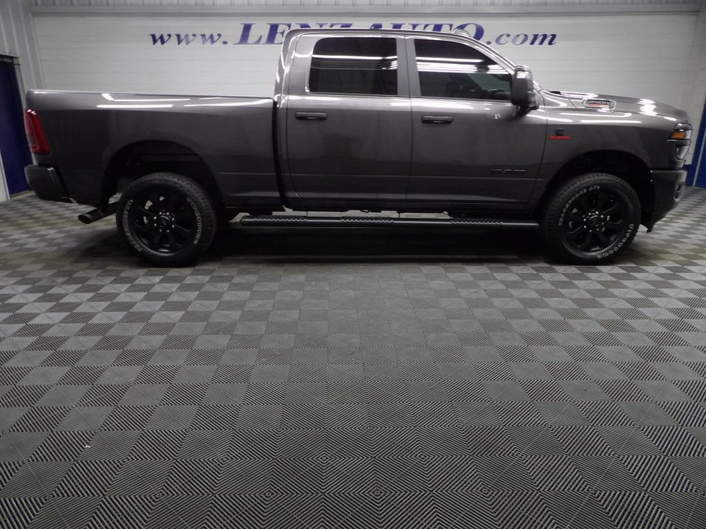 Used 2025 RAM 2500 Big Horn AWD/4WD image 2