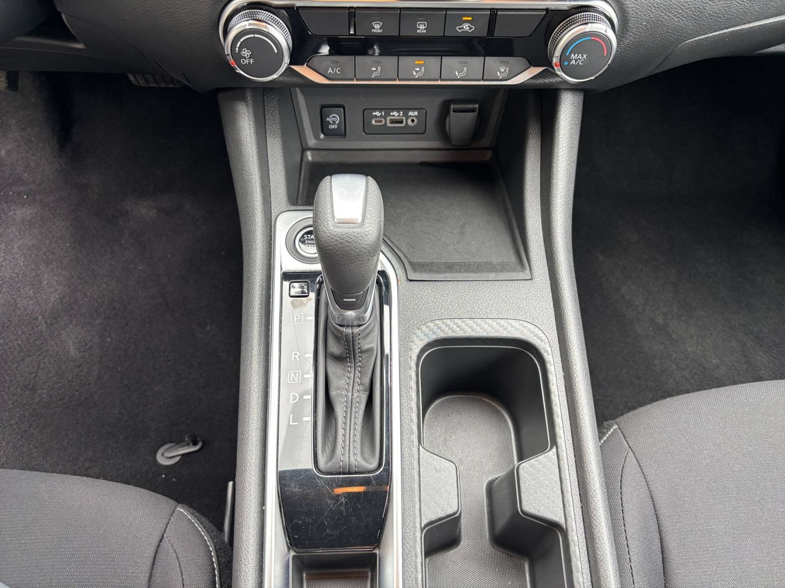 Used 2025 Nissan Sentra SV FWD image 38