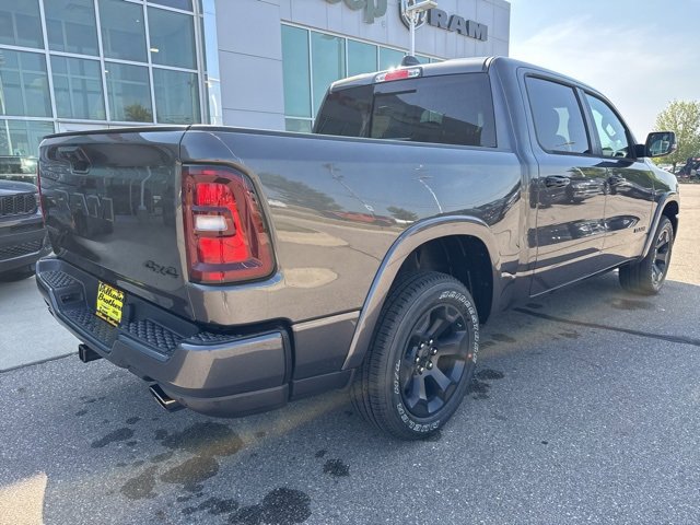 New 2026 RAM 1500 4x4 Crew Cab image 6
