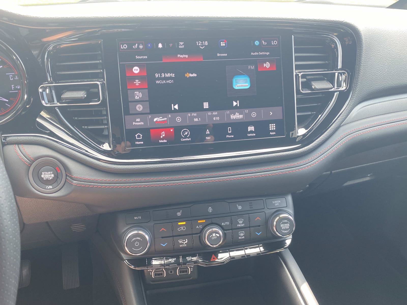 Used 2025 Dodge Durango GT RWD image 28