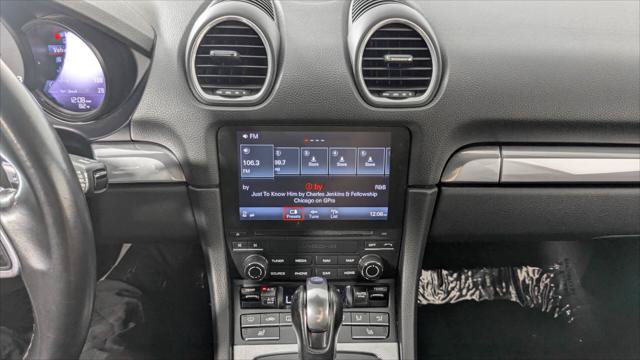 Used 2018 Porsche 718 Cayman RWD image 22